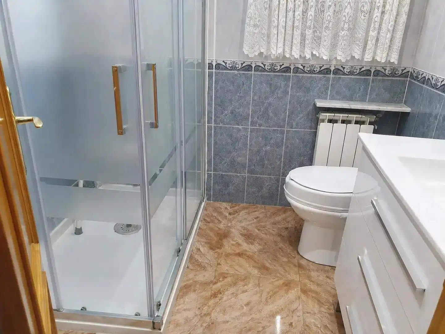 Baño de Piso en venta en Mollet del Vallès con Aire acondicionado, Calefacción y Balcón
