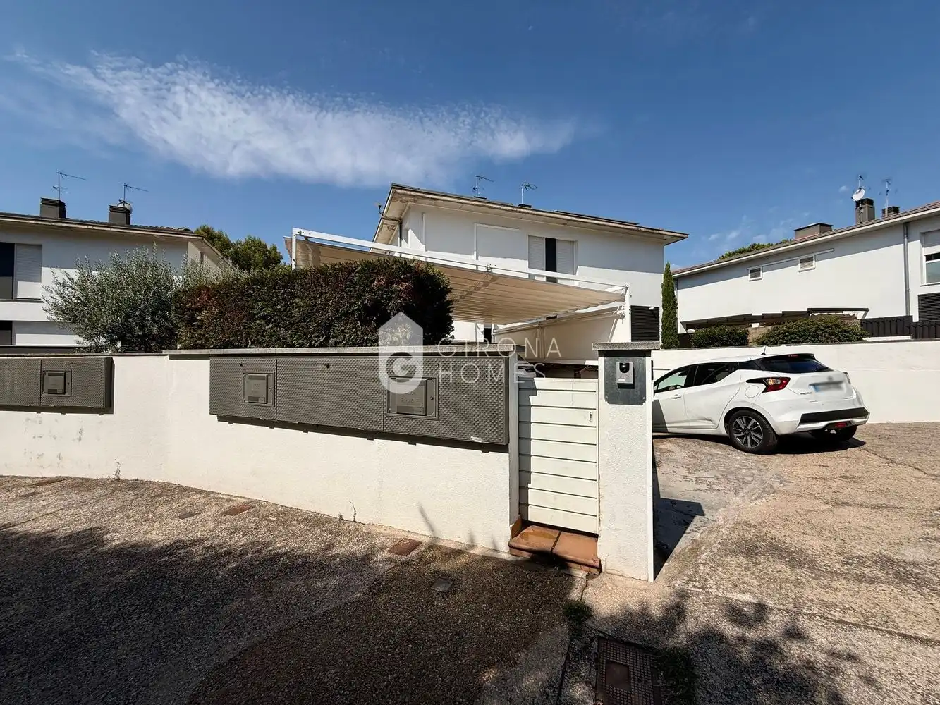 Vista exterior de Casa adosada en venta en Girona con Aire acondicionado, Calefacción y Terraza
