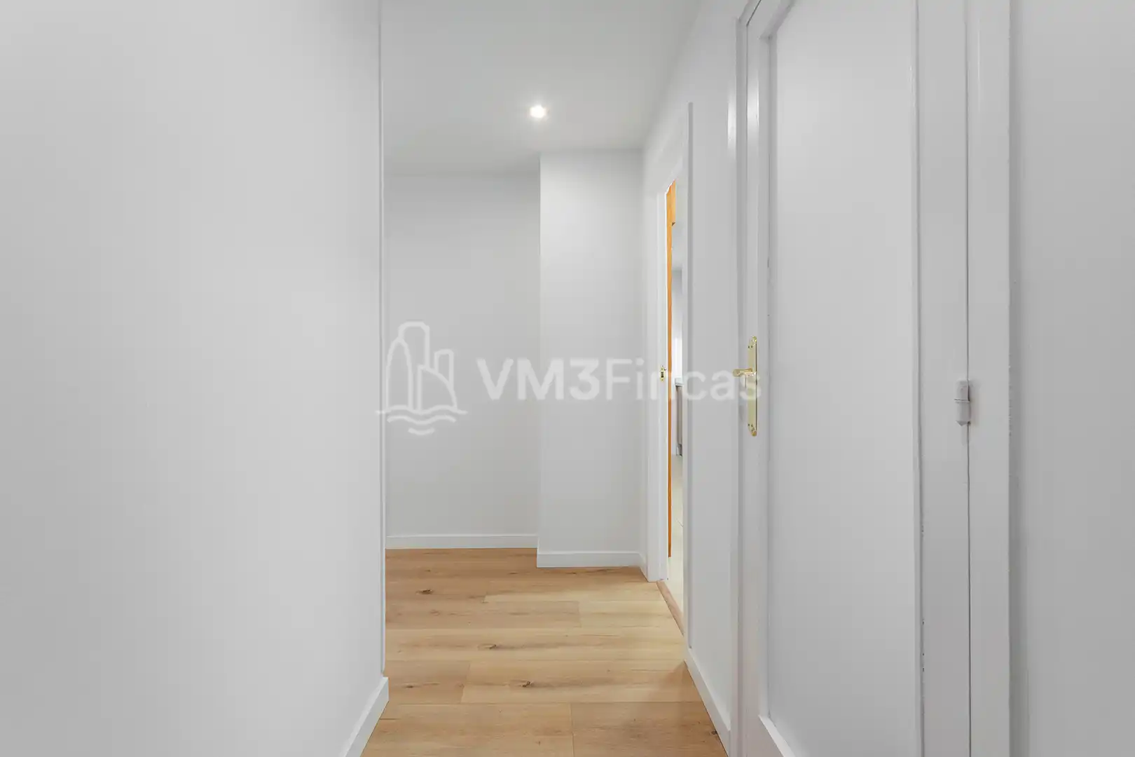Wohnung zur Miete in Barcelona mit Klimaanlage, Heizung und Parkett