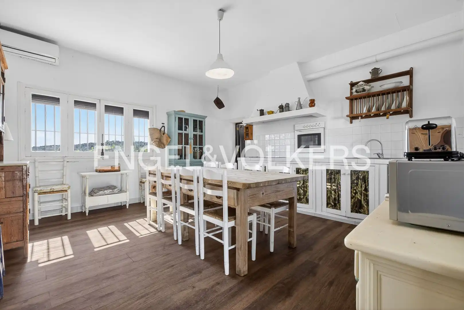 Cocina de Finca rústica en venta en El Castillo de las Guardas con Aire acondicionado, Calefacción y Jardín privado