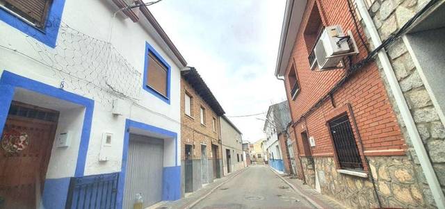 Casa adosada en Venta en Calle Sevilla, 8 en Quintanar de la Orden