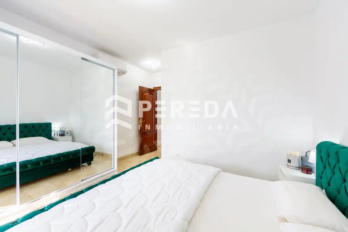 Habitación de Apartamento en venta en Roquetas de Mar con Aire acondicionado y Terraza