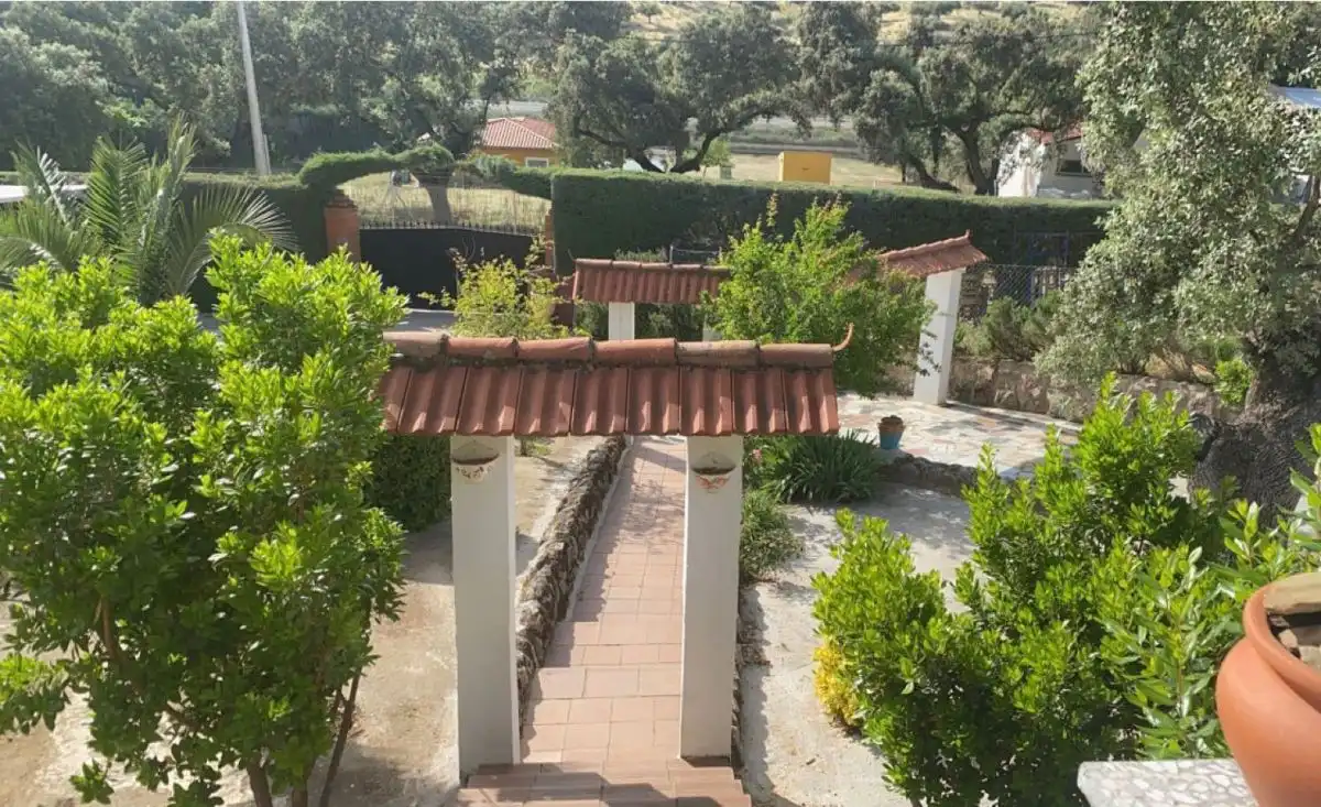Jardín de Casa o chalet en venta en Malpartida de Plasencia con Aire acondicionado, Terraza y Piscina