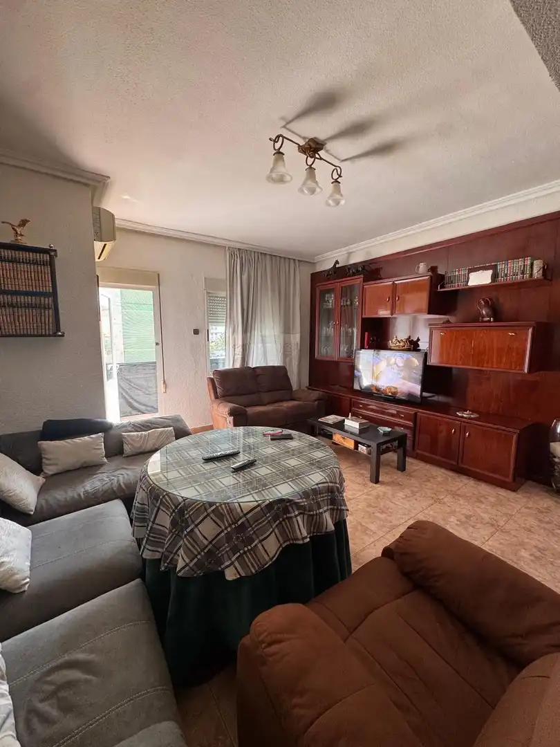 Sala d'estar de Pis en venda en Mérida amb Aire condicionat, Terrassa i Traster