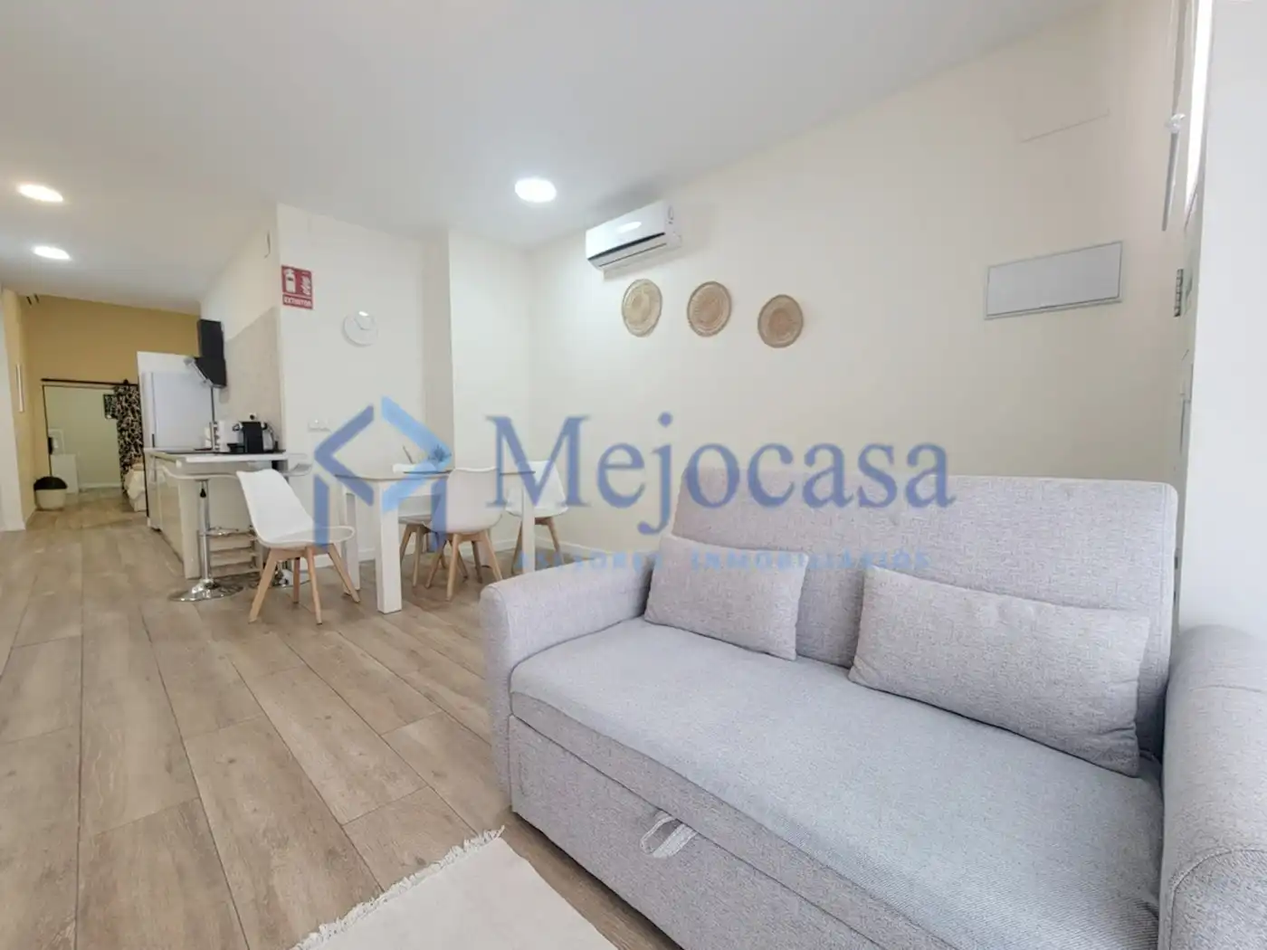 Flat for sale in Calle de Gómez de Avellaneda, imagen 2