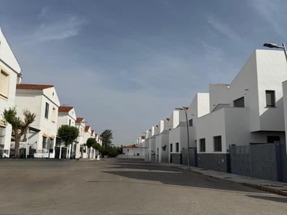 Exterior view of House or chalet for sale in Olivenza
