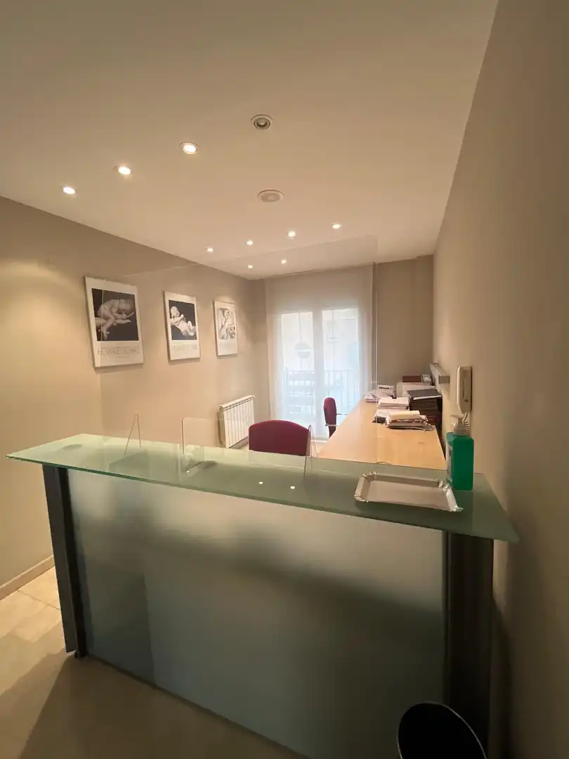 Office for rent in Salt  with Heating and Terrace