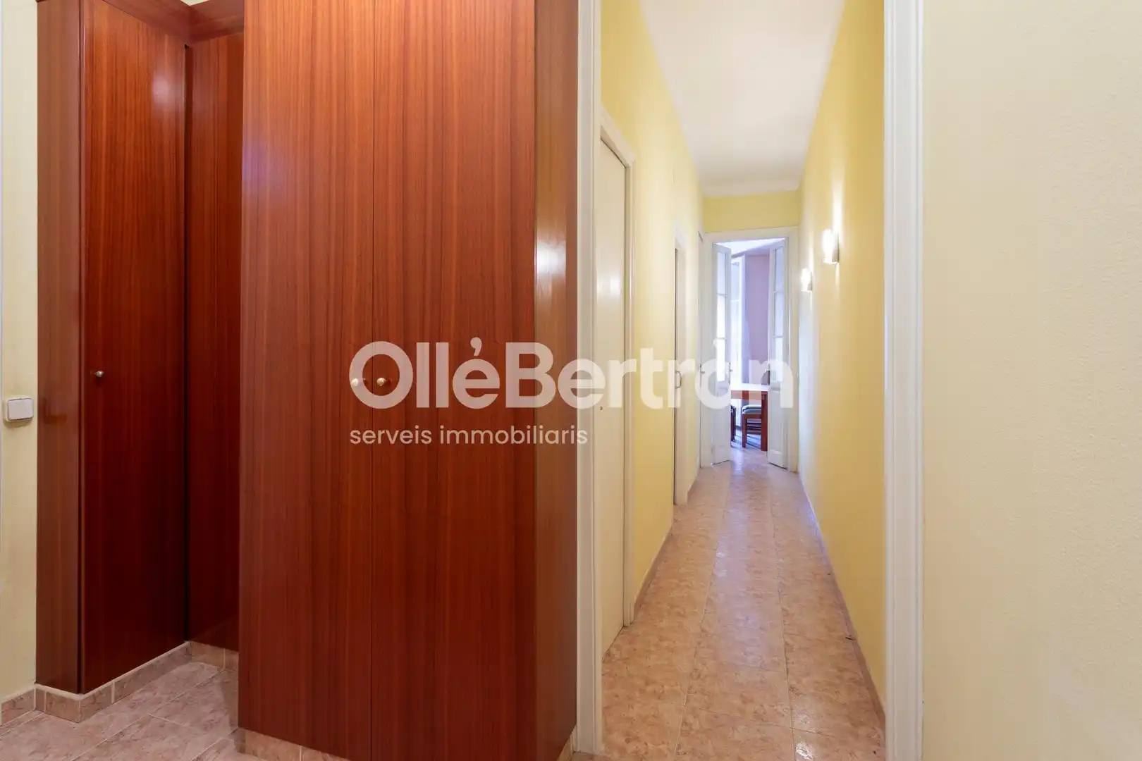 Flat for sale in Barcelona  with Balcony