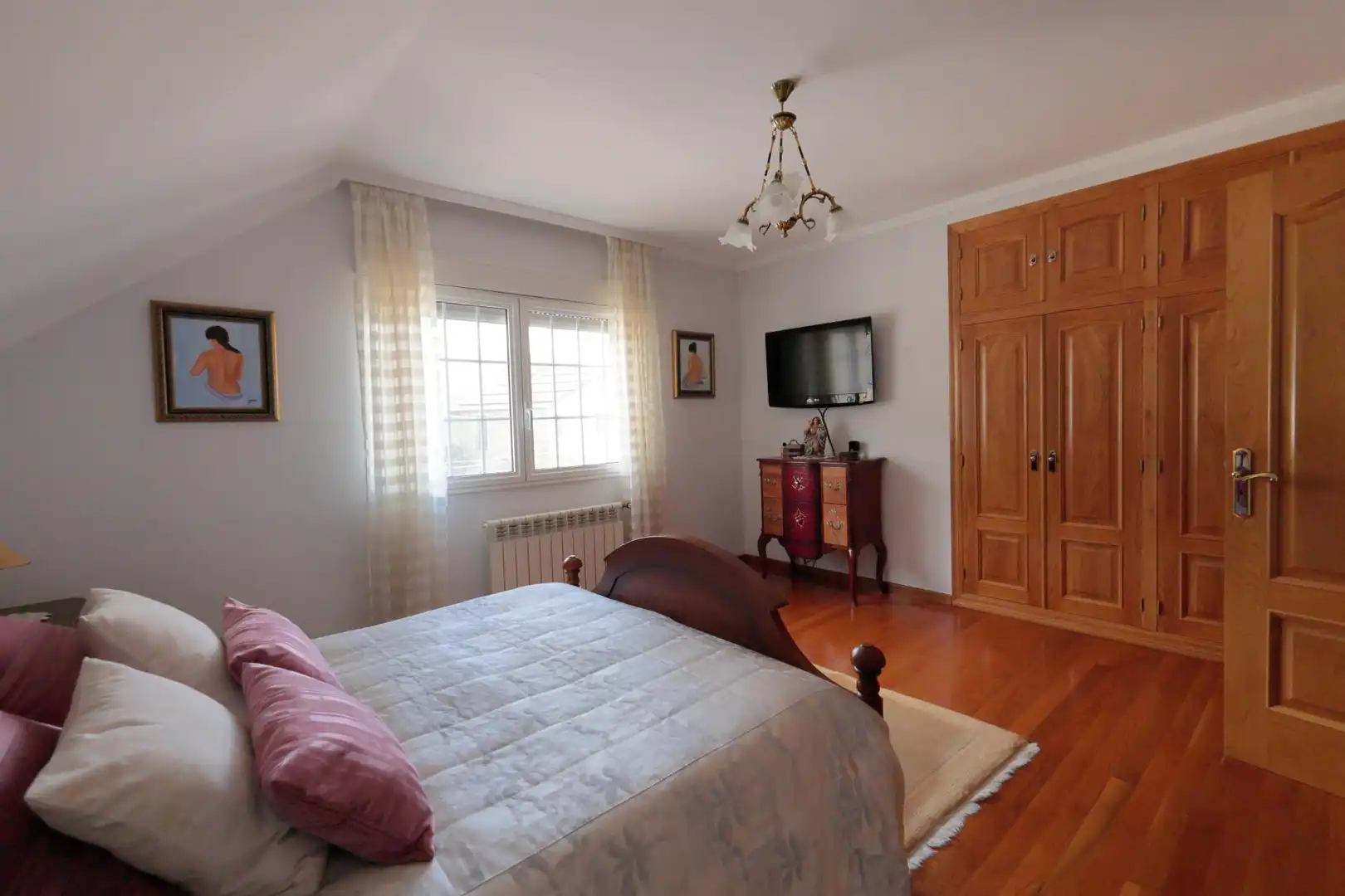 Schlafzimmer von Haus oder Chalet zum Verkauf in O Barco de Valdeorras   mit Heizung, Terrasse und Schwimmbad