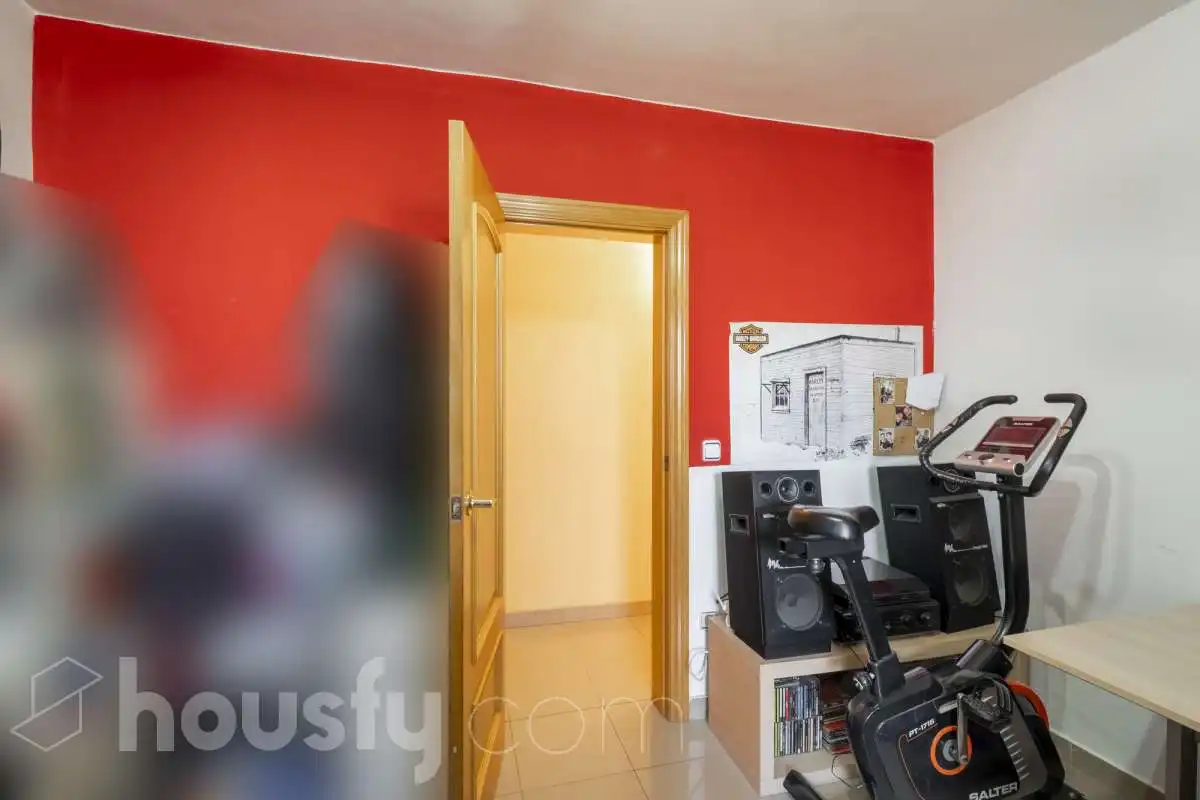 Attic for sale in L'Hospitalet de Llobregat  with Air Conditioner and Terrace