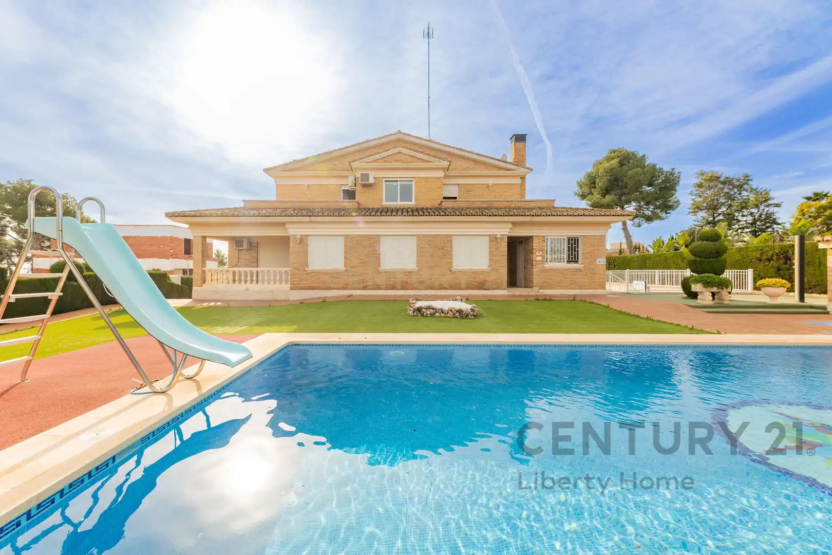 Detached house with pool for sale in Carrer Bernat i Baldoví, Torrent, Spain, imagen 3