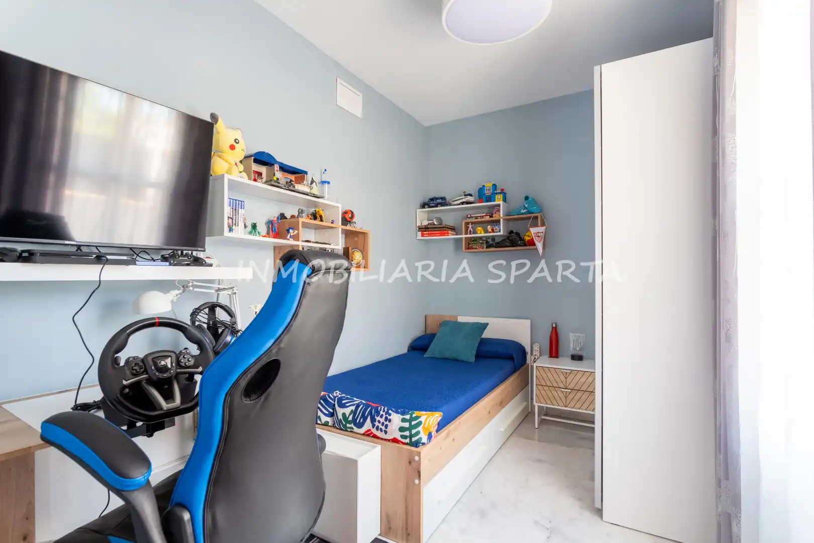 Habitación de Casa adosada en venta en Villanueva del Ariscal con Aire acondicionado, Calefacción y Jardín privado