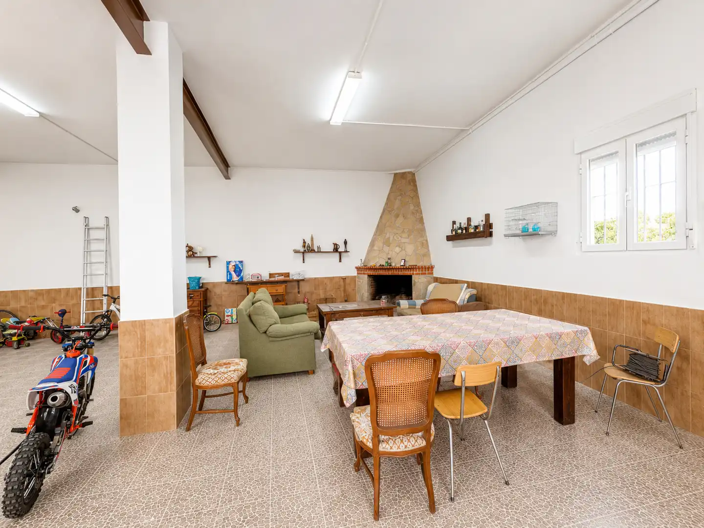 Sala d'estar de Casa o xalet en venda en Espera amb Terrassa i Traster