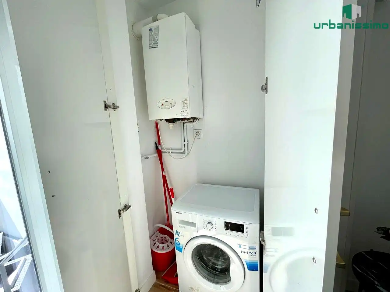 Baño de Apartamento de alquiler en Madrid con Aire acondicionado, Calefacción y Terraza