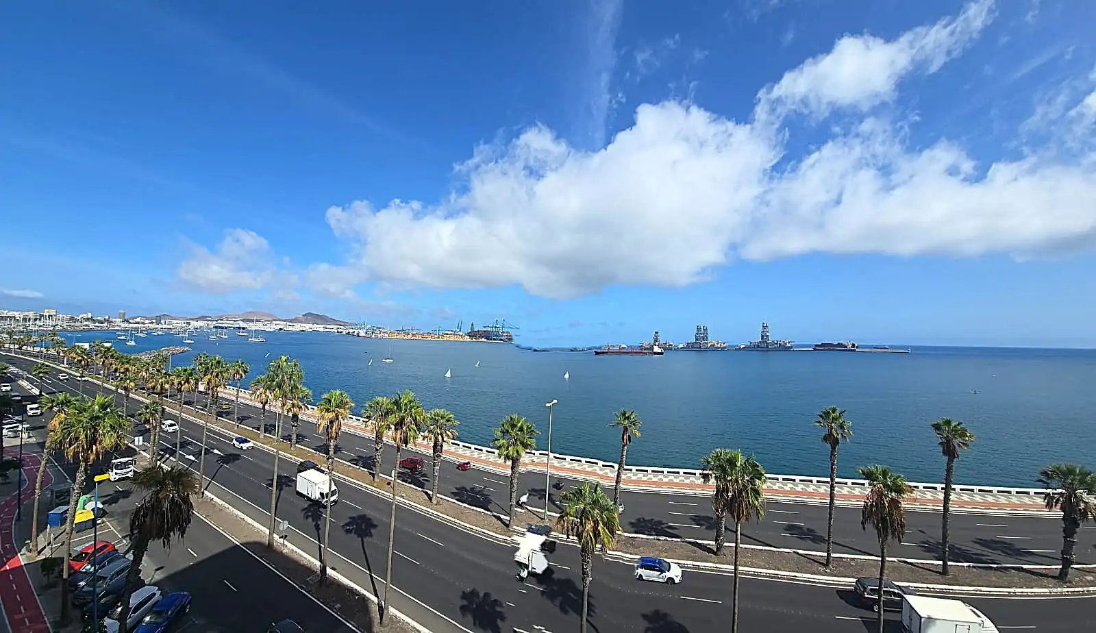 Vista exterior de Piso de alquiler en Las Palmas de Gran Canaria con Parquet, Horno y Lavadora