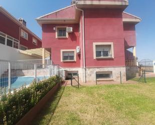 Exterior view of House or chalet for sale in Almodóvar del Campo  with Air Conditioner, Heating and Private garden