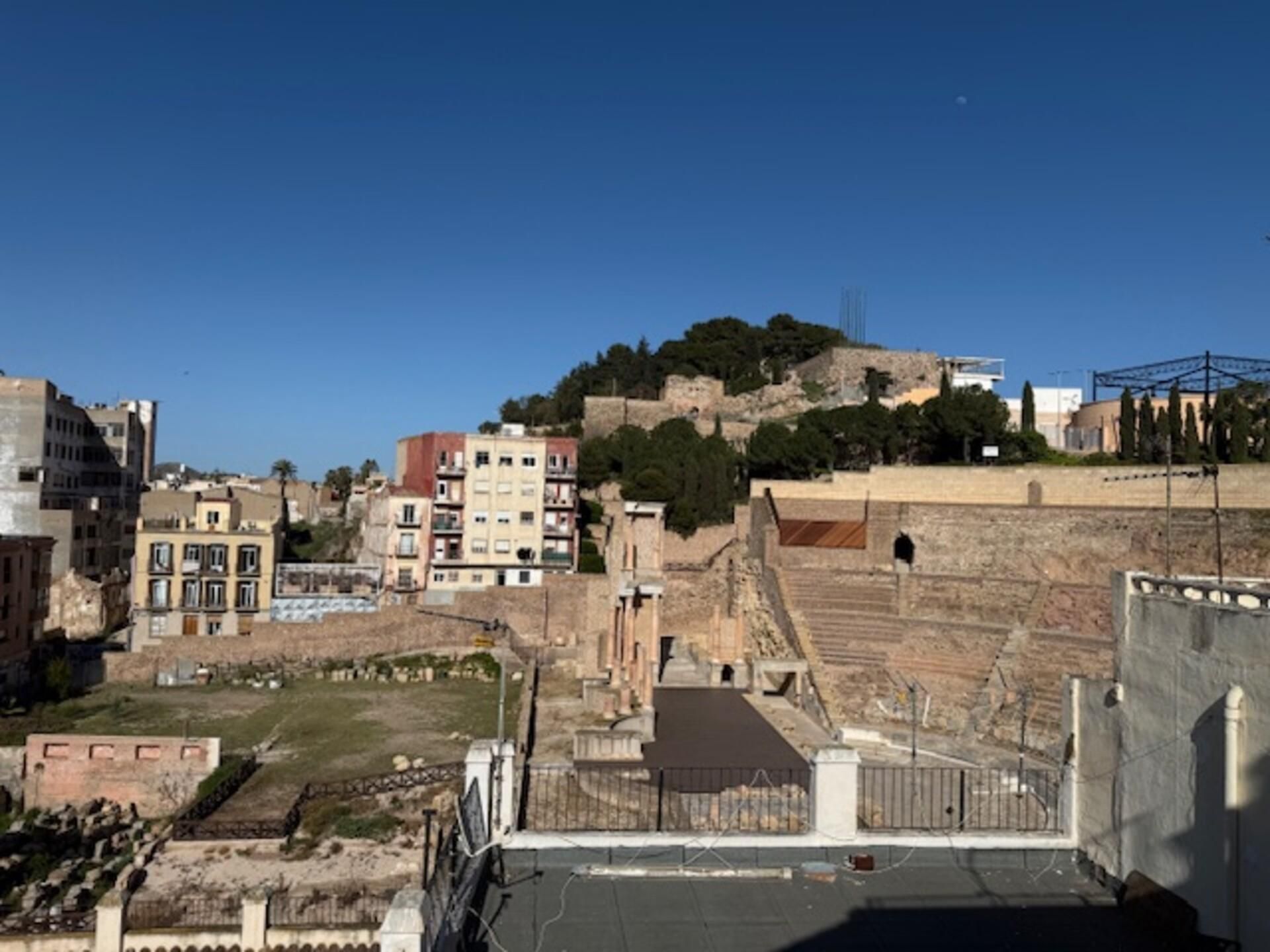 Vista exterior de Àtic en venda en Cartagena amb Terrassa i Balcó