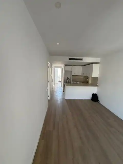 Flat for rent in Barcelona  with Air Conditioner, Heating and Balcony