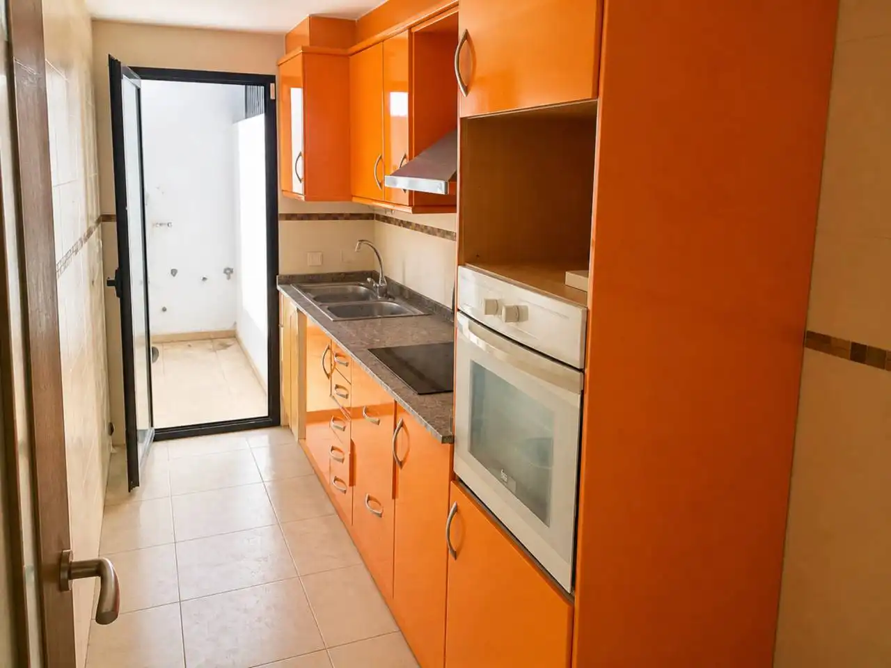 Appartamento con terrazza in vendita a Calle Camino de Forna 4j