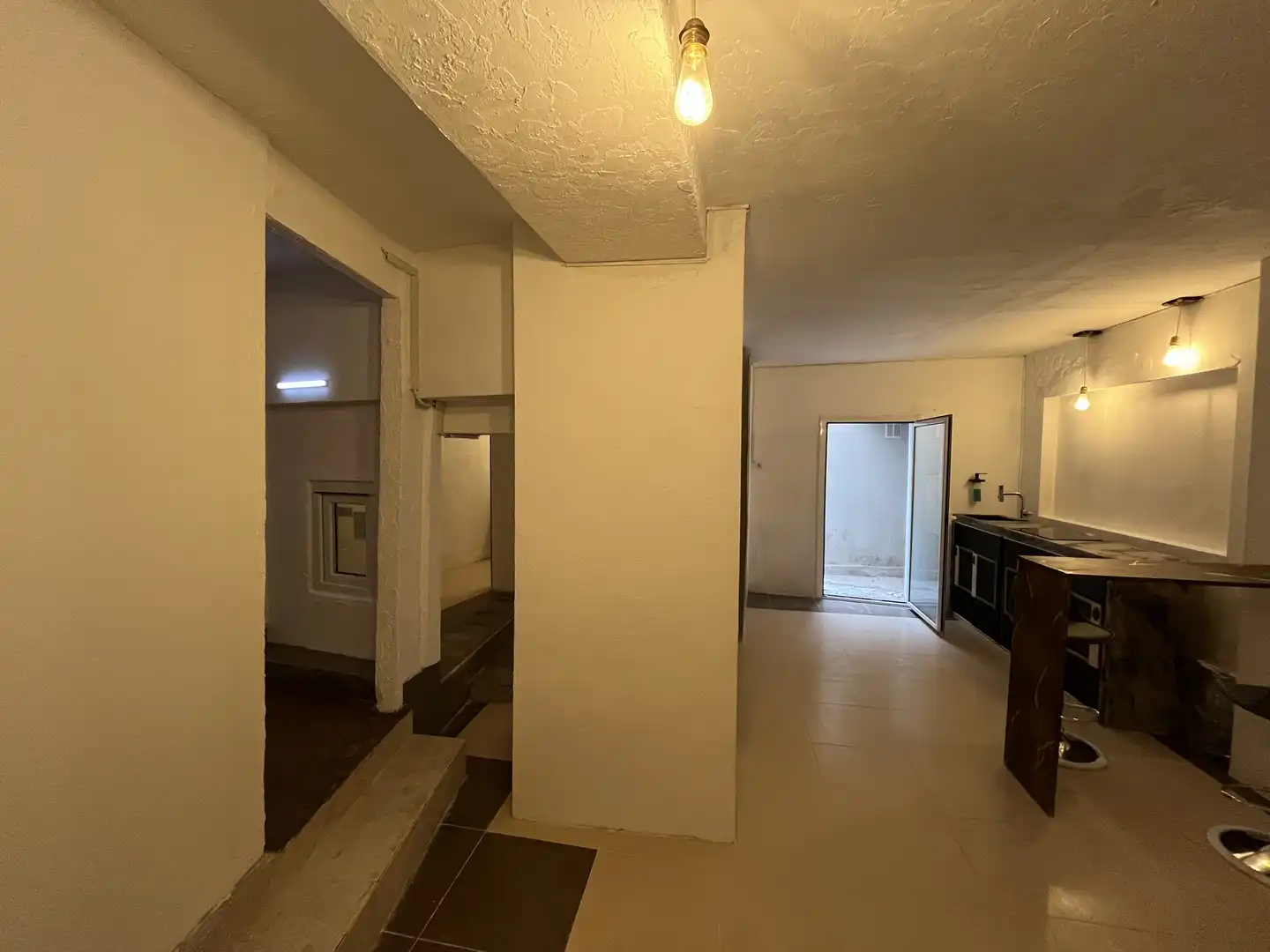 Commercial properties for sale in Manresa