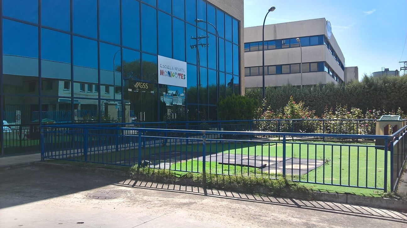 Vista exterior de Local de lloguer en Leganés amb Aire condicionat, Calefacció i Parquet