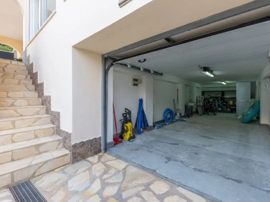 Houses for sale in Carrer d'Holanda, 12, Pueblo Español - Coveta Fumá