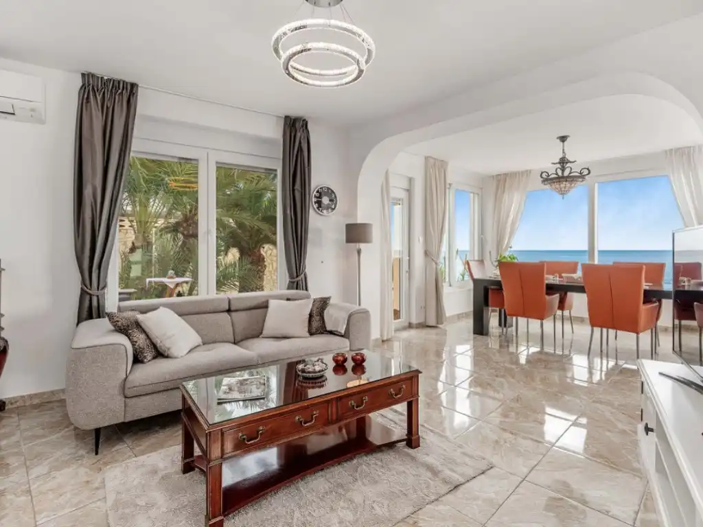 Houses for sale in Carrer d'Holanda, 12, Pueblo Español - Coveta Fumá
