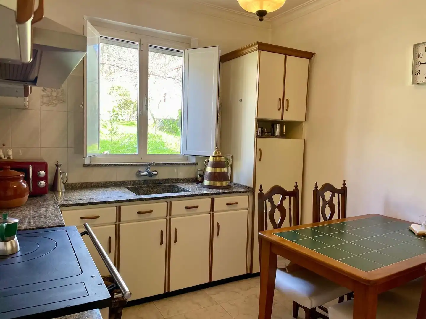 Küche von Country house zum Verkauf in Narón mit Heizung, Privatgarten und Abstellraum