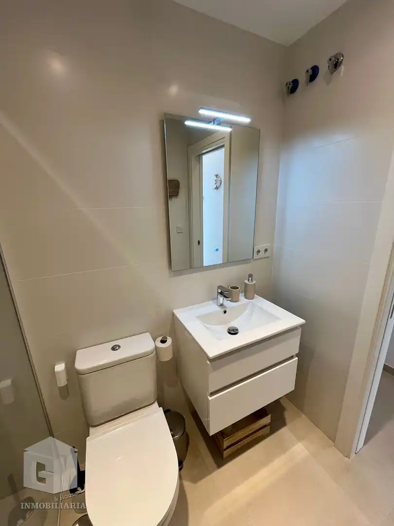 Bathroom of Apartments for sale in Tarifa  with Air Conditioner, Heating and Storage room