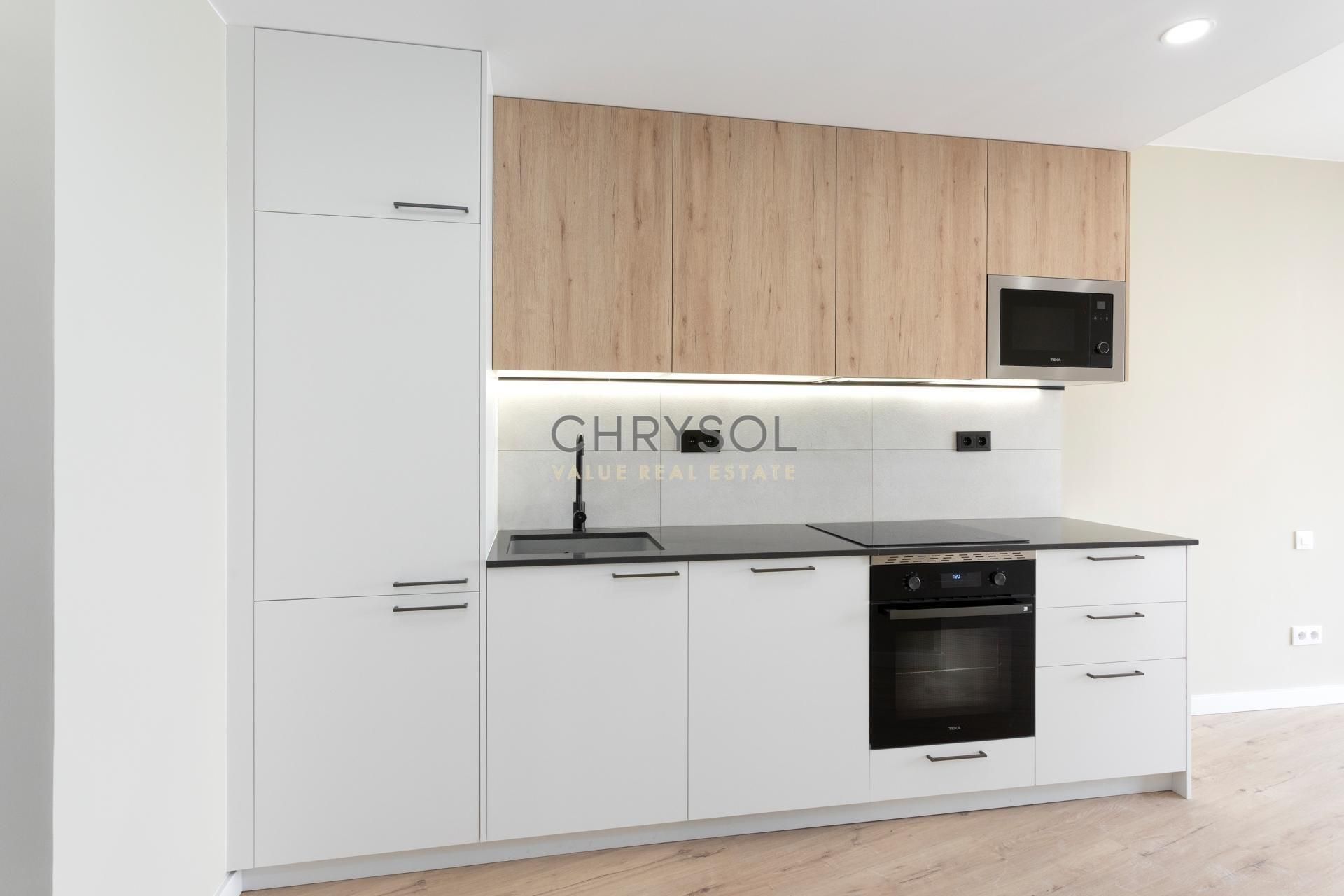 Cocina de Piso en venta en  Barcelona Capital con Calefacción, Parquet y Balcón