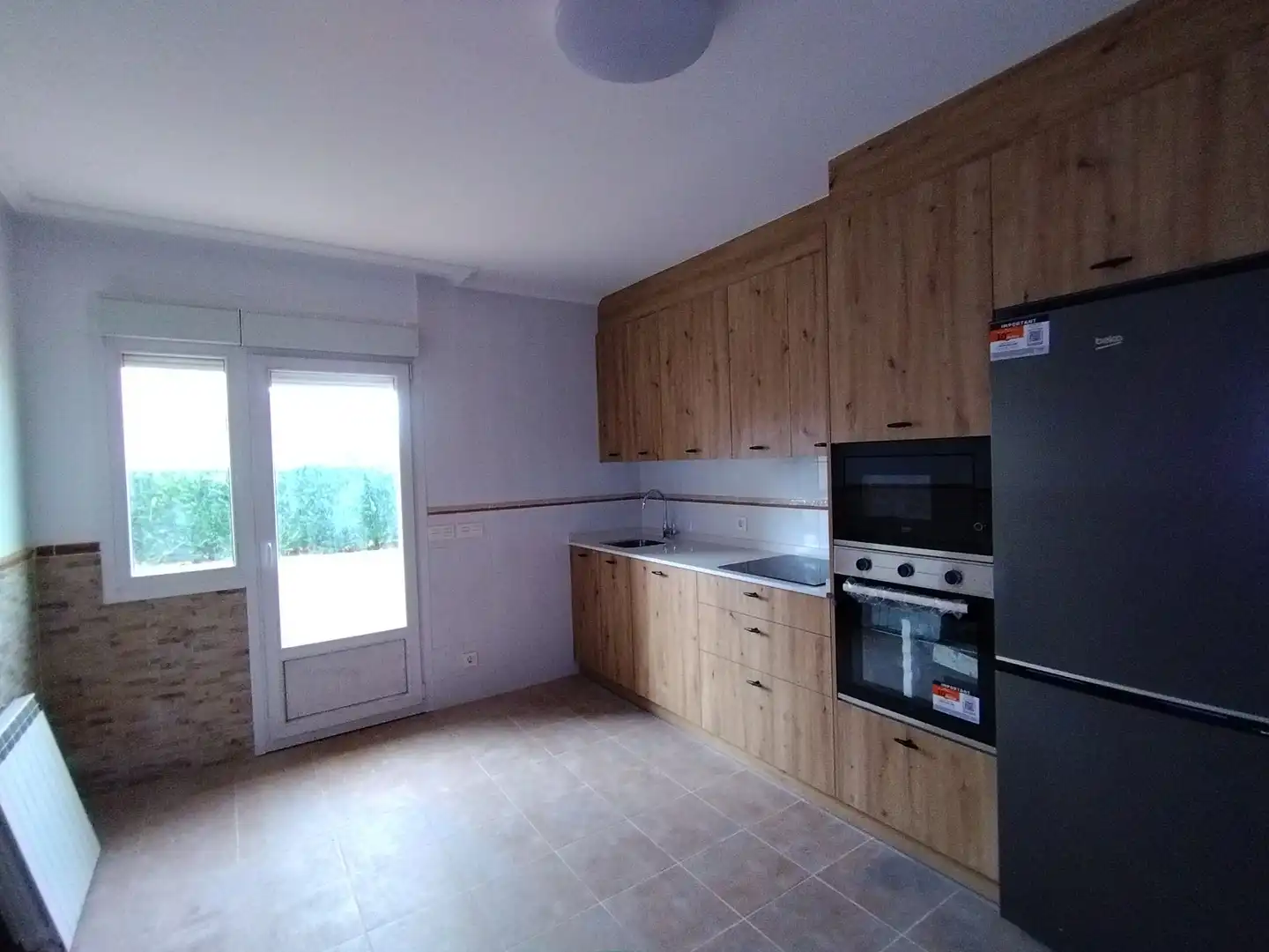 Cocina de Casa o chalet en venta en Medina de Pomar con Calefacción, Jardín privado y Parquet