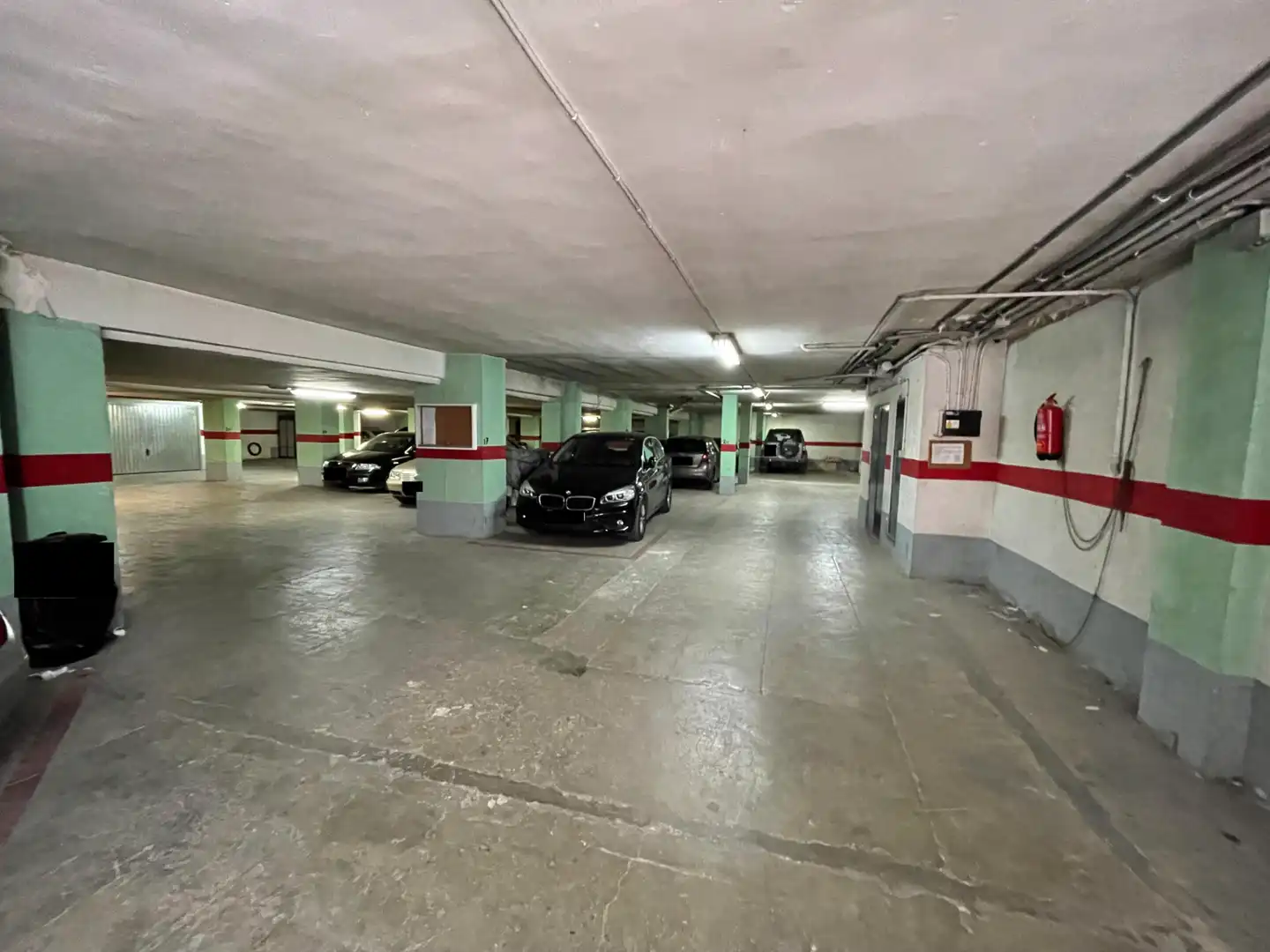 Parkplatz von Garage zum Verkauf in Úbeda