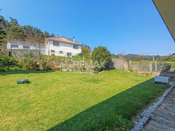 Jardí de Casa o xalet en venda en O Rosal   amb Calefacció, Jardí privat i Terrassa