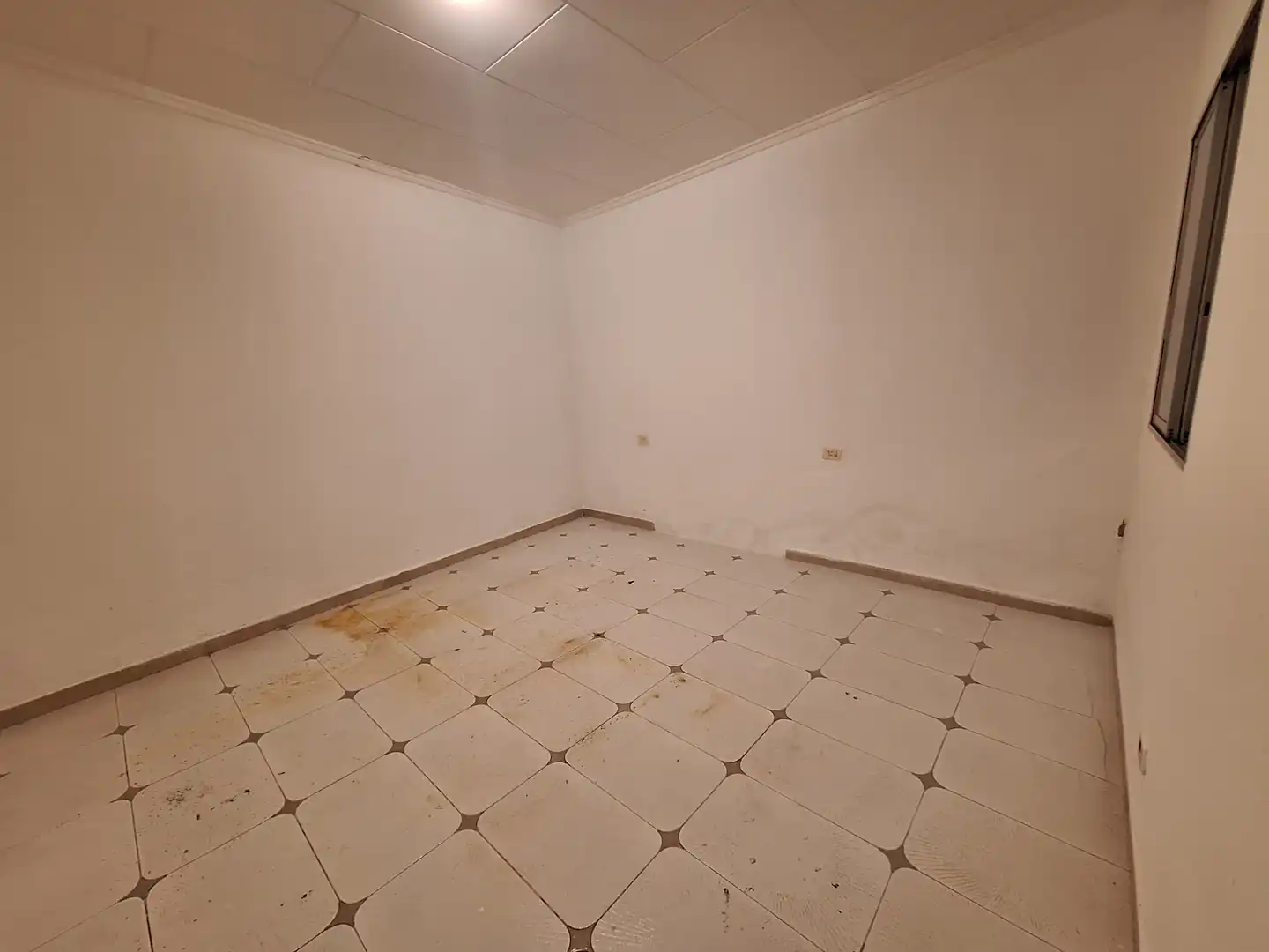 Houses for sale in Sueca  with Air Conditioner, Parquet flooring and Storage room