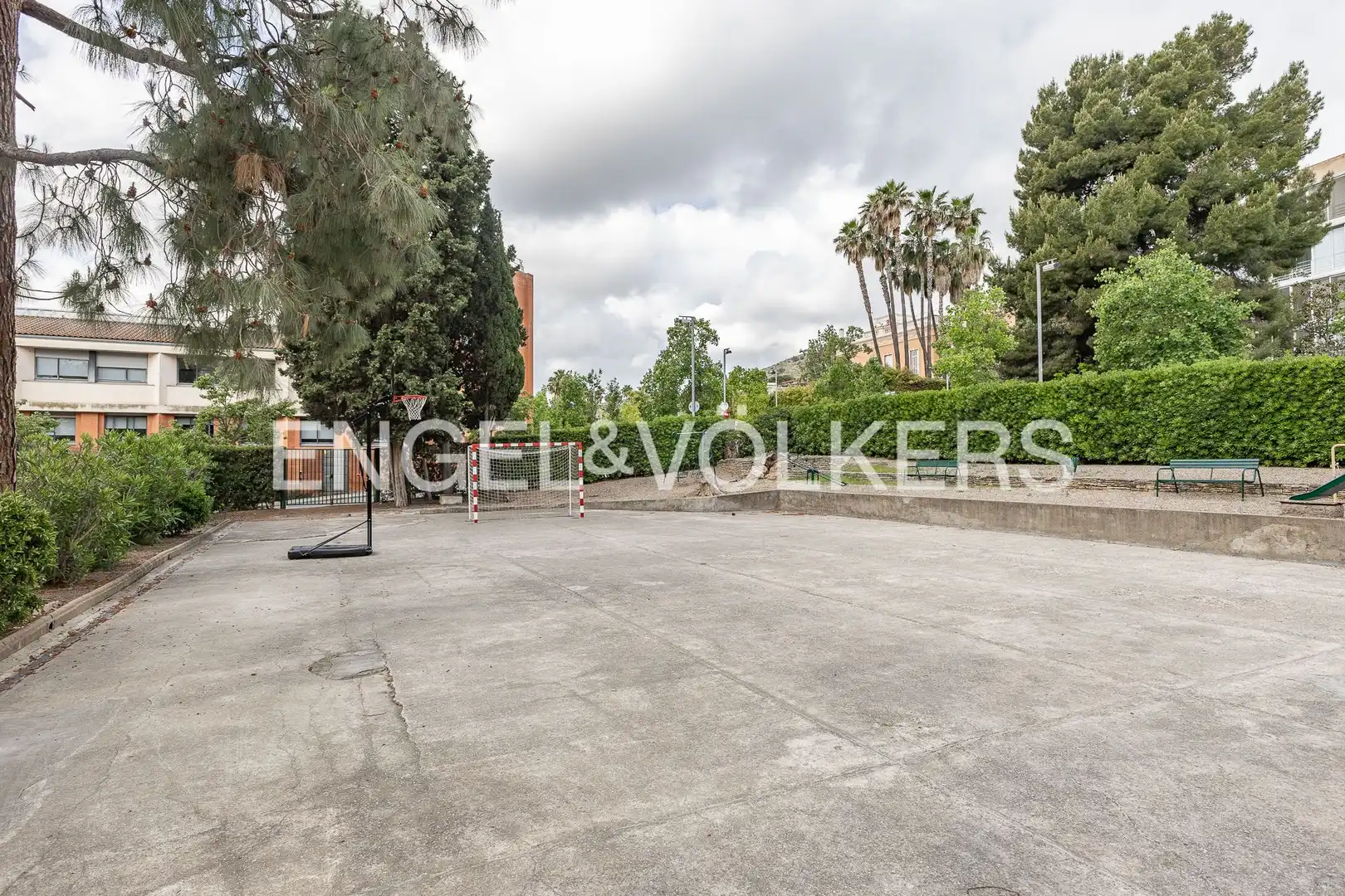 Terraza de Piso en venta en Barcelona con Aire acondicionado, Calefacción y Jardín privado