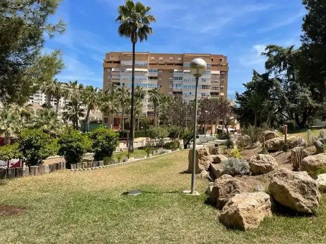 Vista exterior de Pis en venda en Alicante / Alacant amb Traster i Piscina comunitària