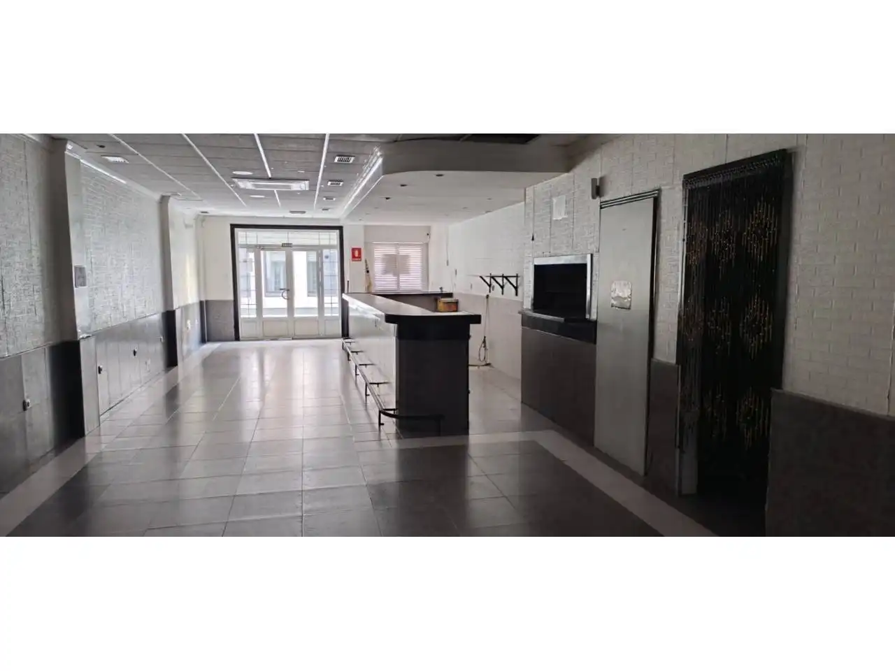 Local comercial en venta en Calle Julián Arcas Lacal, imagen 18
