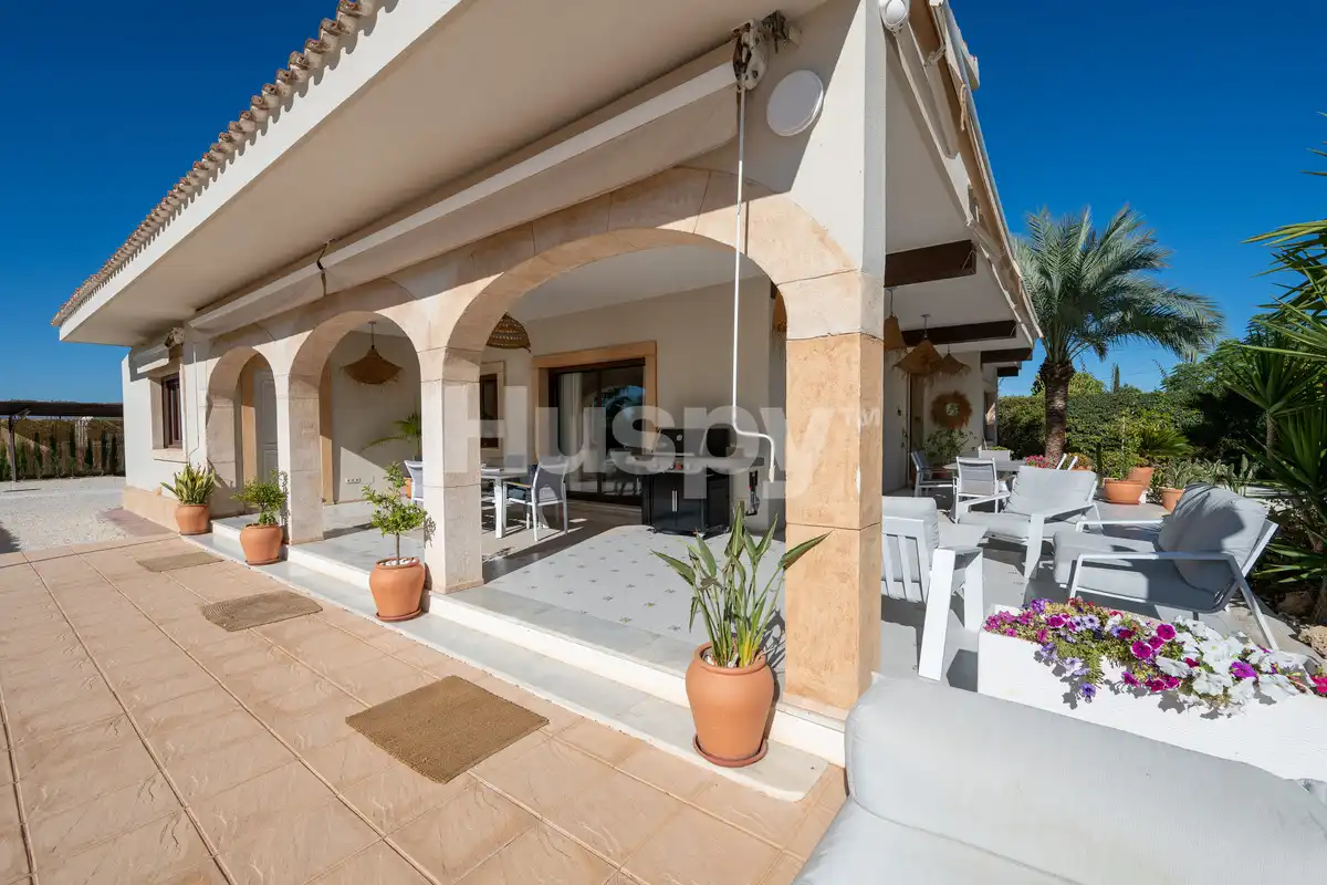 Terrassa de Casa o xalet en venda en Elche / Elx amb Aire condicionat, Calefacció i Jardí privat