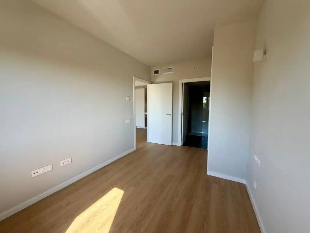 Wohnung zur Miete in Avenida Jaume I, Sant Pere Nord