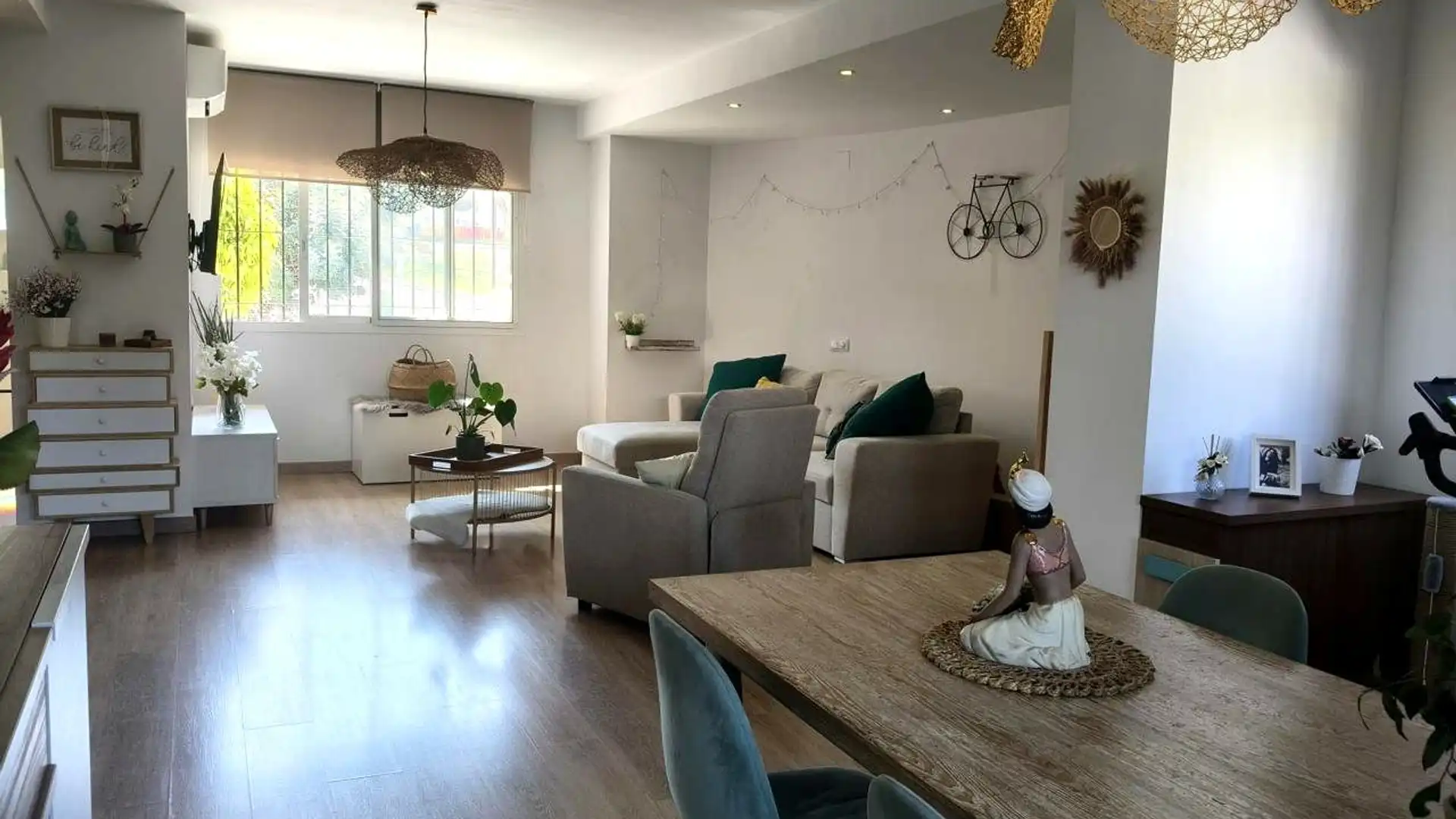 Sala de estar de Casa o chalet en venta en Alhaurín de la Torre con Aire acondicionado, Terraza y Trastero
