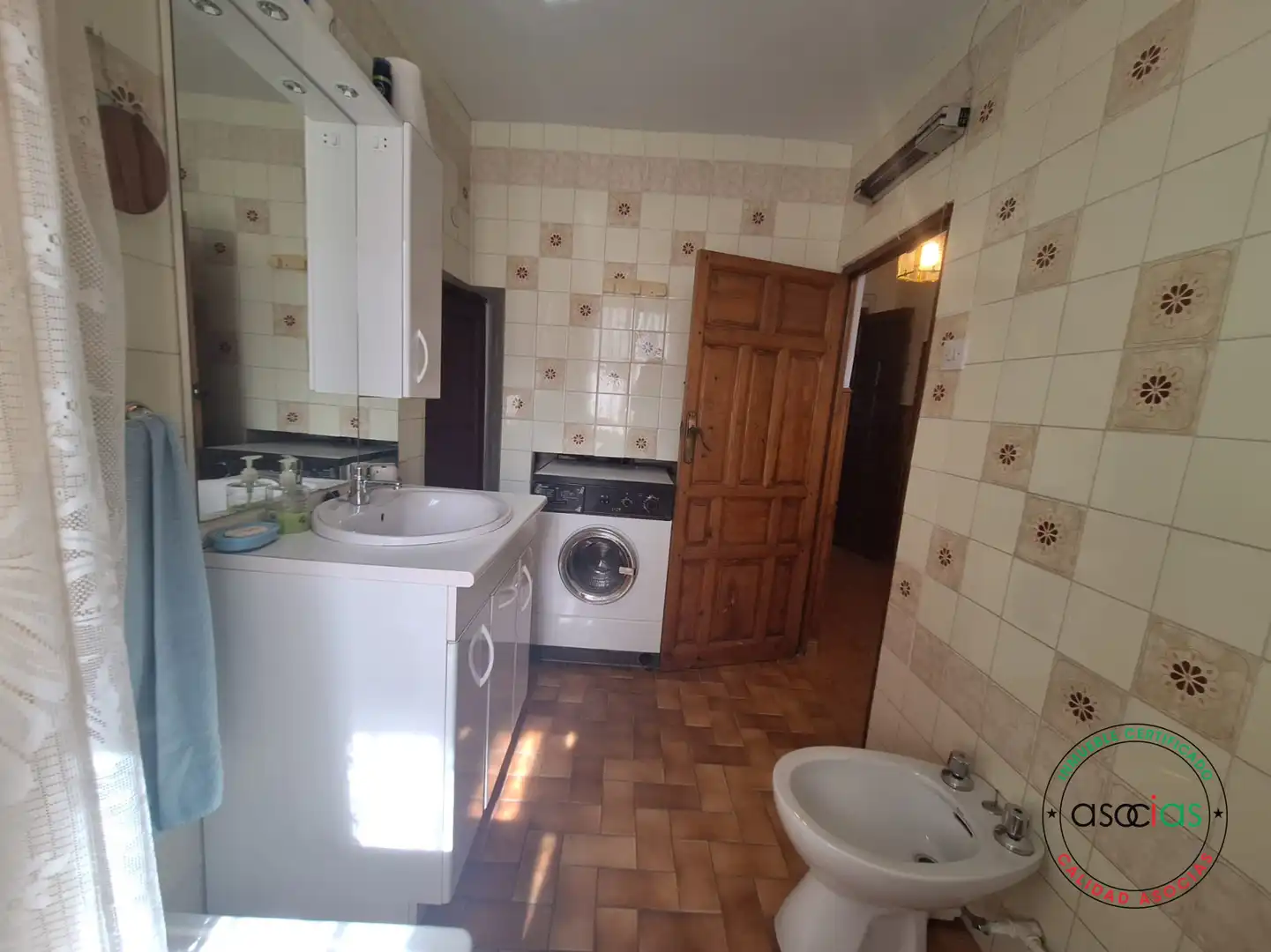 Baño de Casa adosada en venta en Grajal de Campos con Calefacción, Jardín privado y Balcón