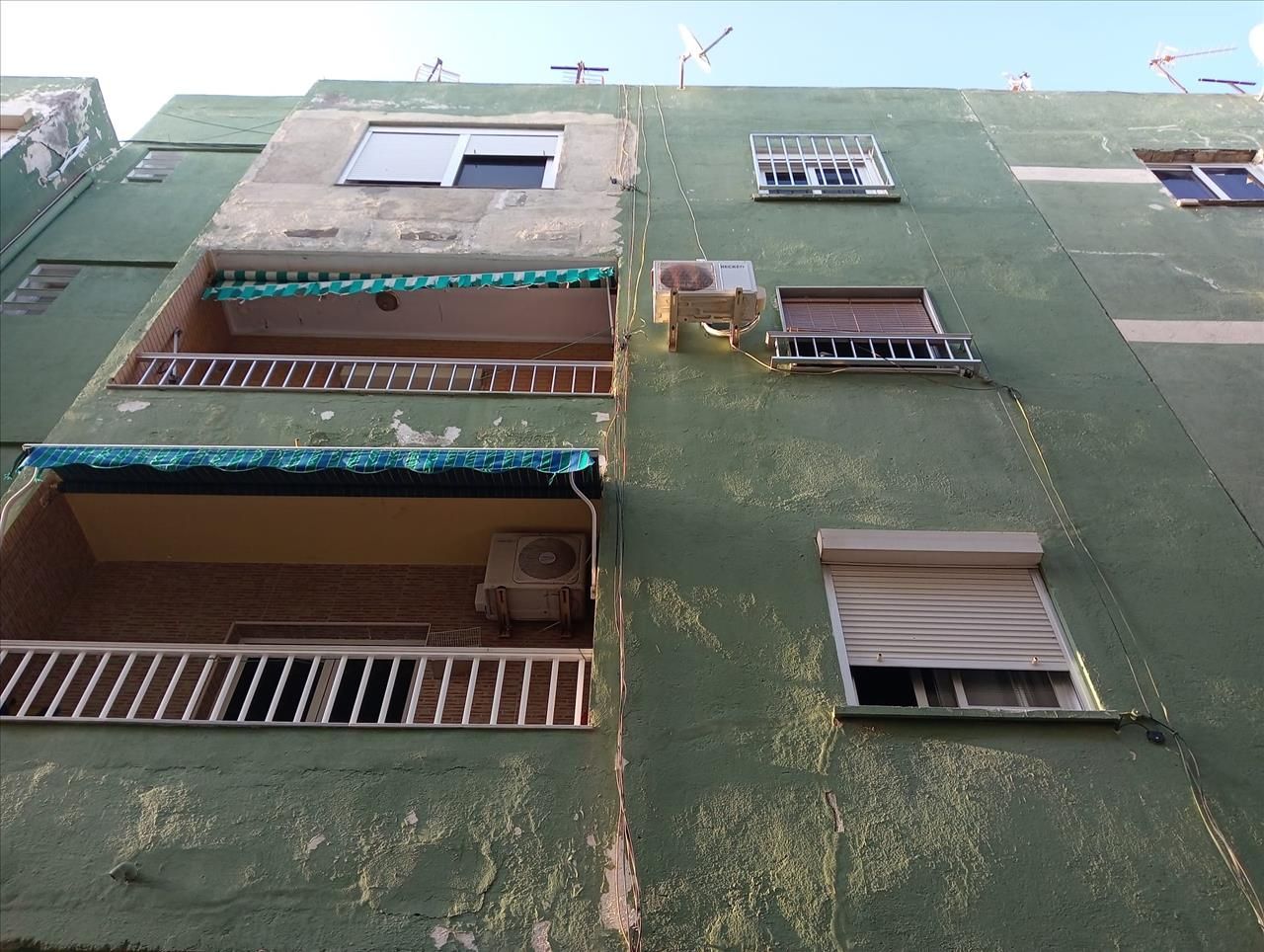 Vista exterior de Apartament en venda en  Almería Capital