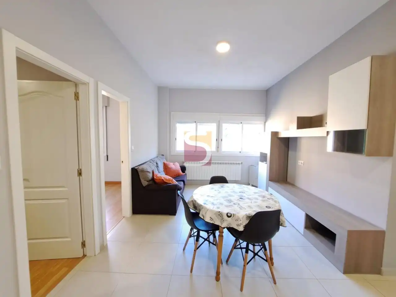 Sala de estar de Piso de alquiler en San Cibrao das Viñas con Calefacción y Amueblado