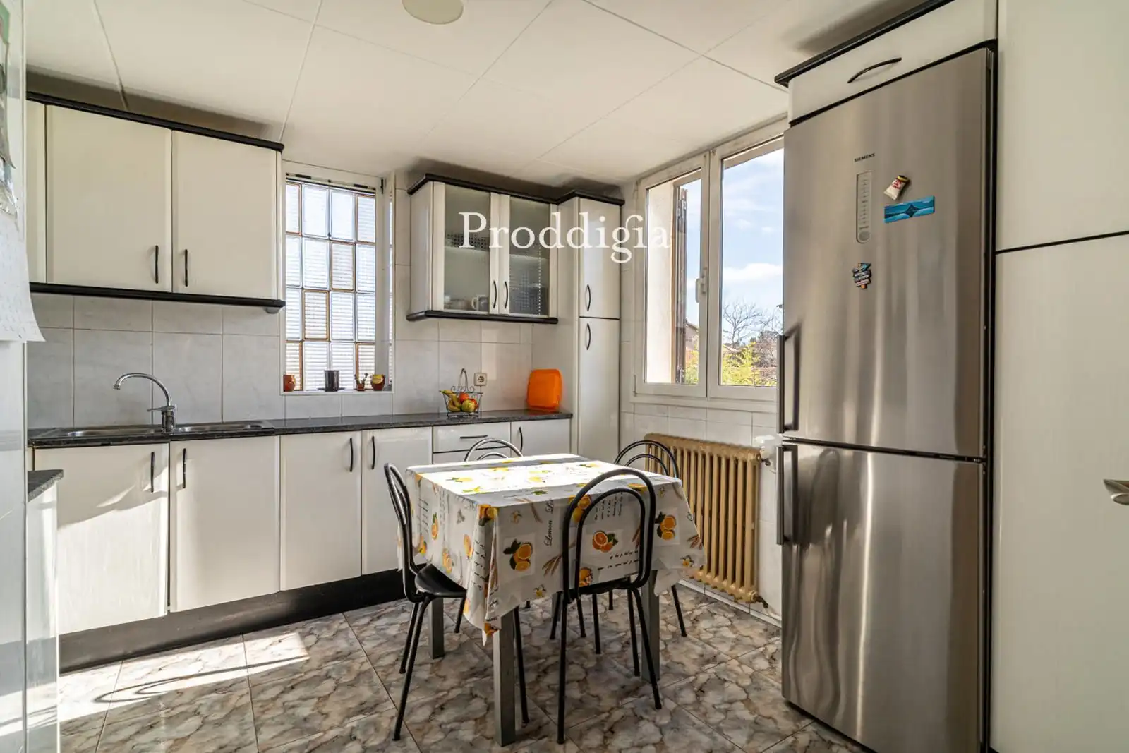 Kitchen of Houses for sale in Sant Cugat del Vallès  with Terrace and Swimming Pool