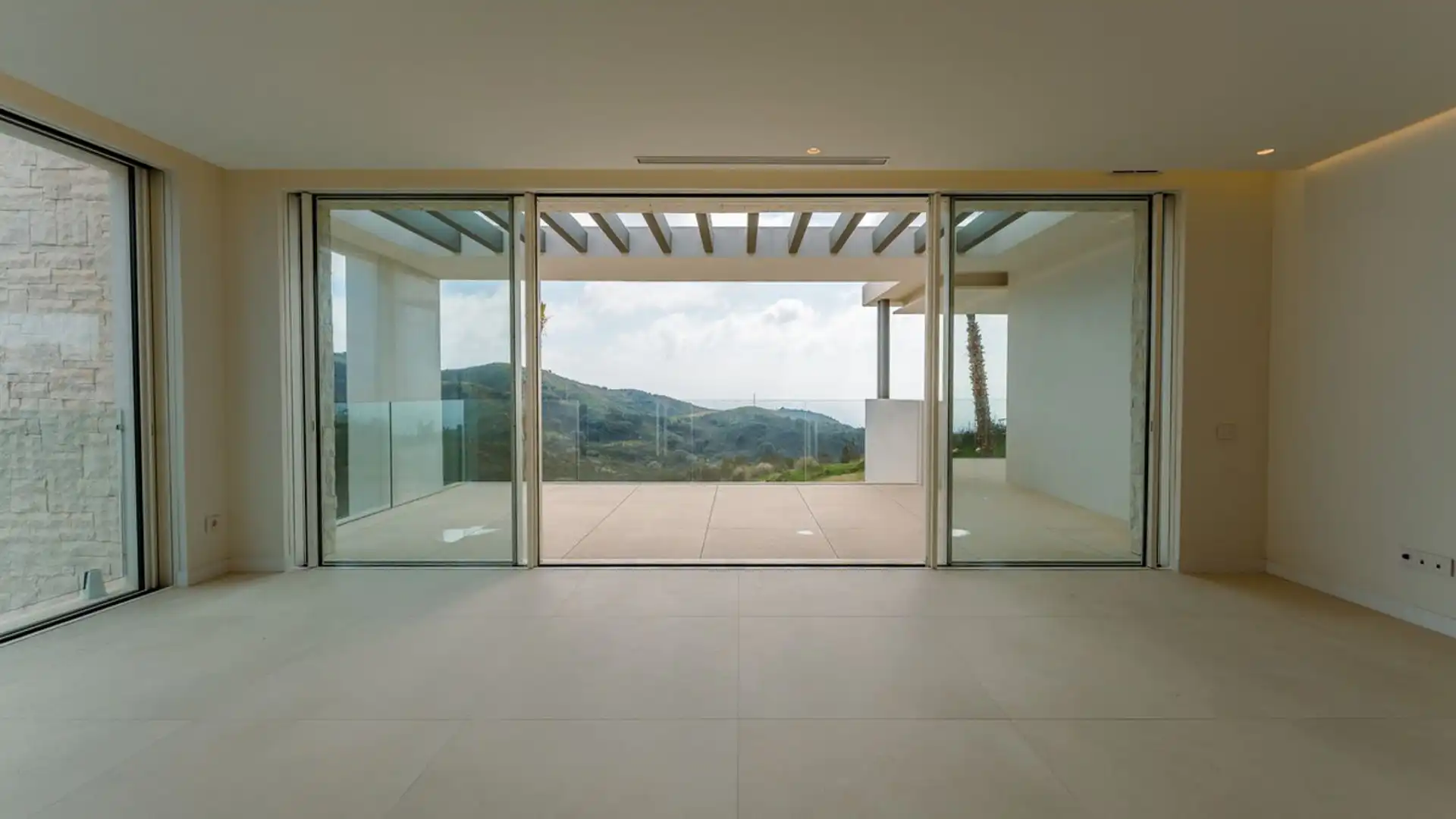 Apartamento en venta en Ojén con Terraza, Trastero y Piscina