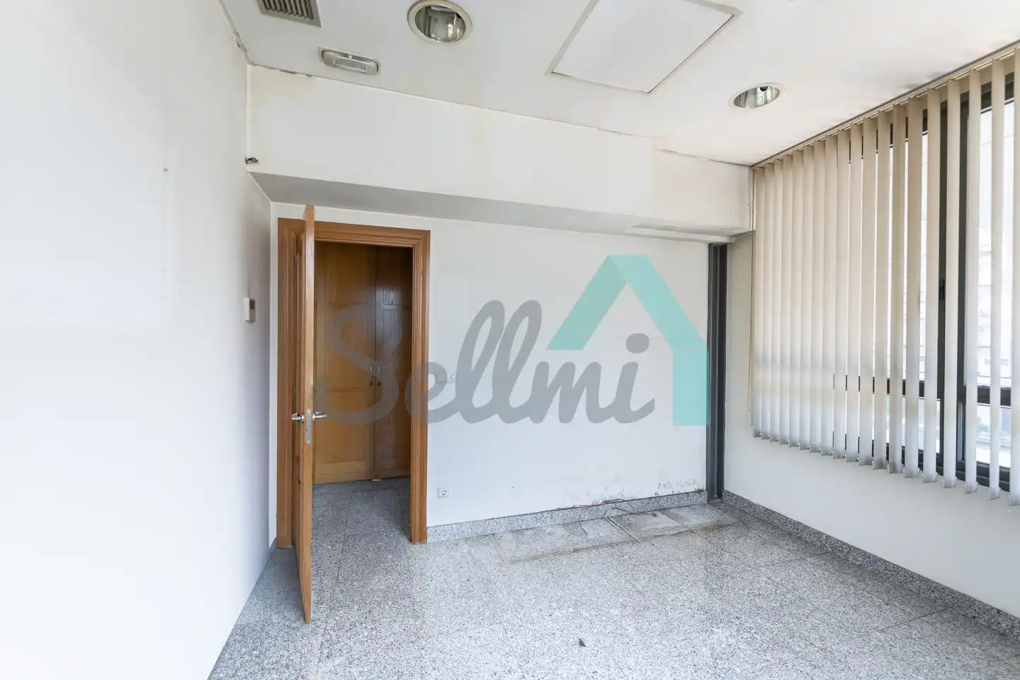 Piso en venta en Oviedo  con Parquet