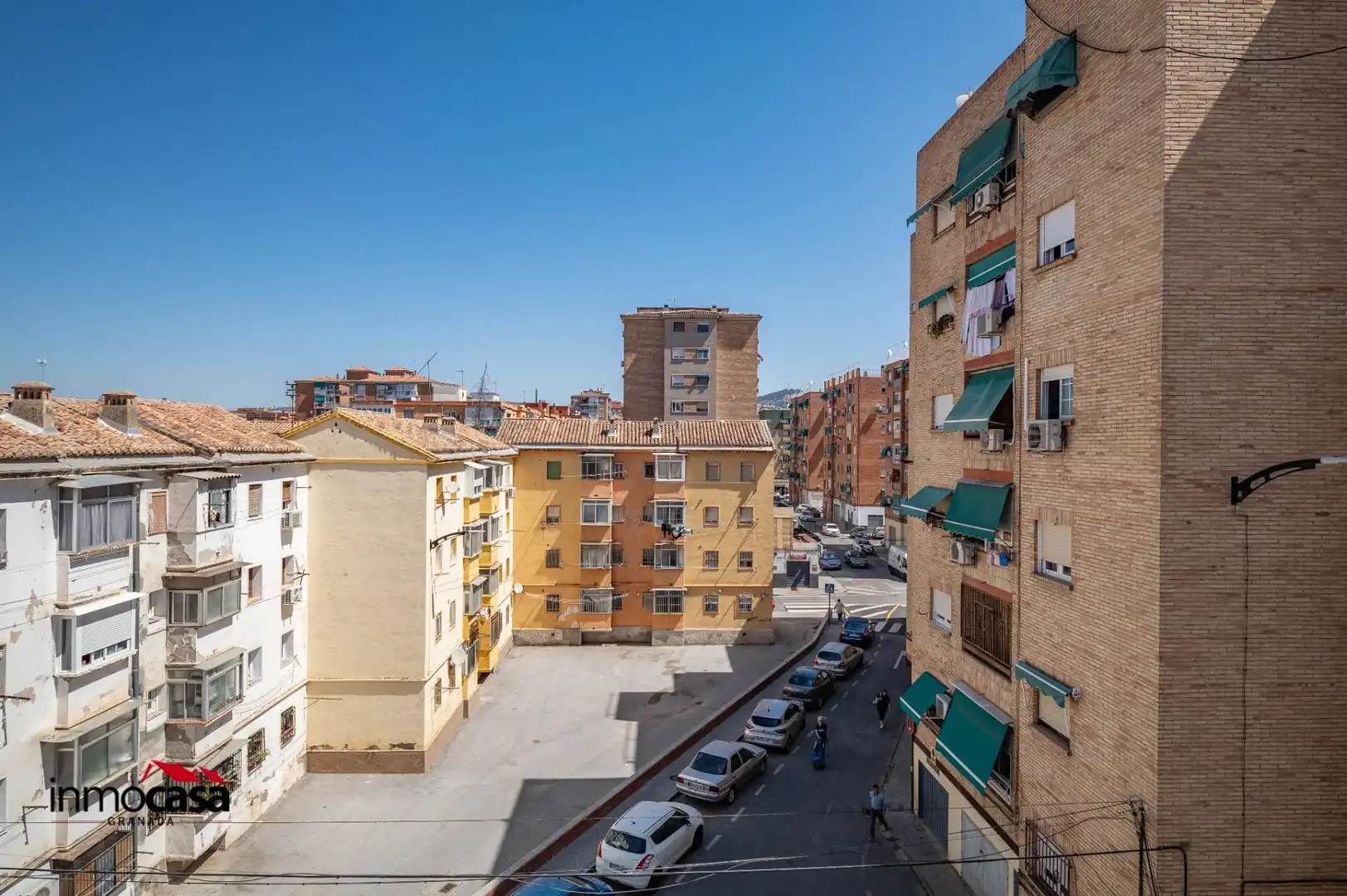 Vista exterior de Piso en venta en Granada con Aire acondicionado, Terraza y Balcón