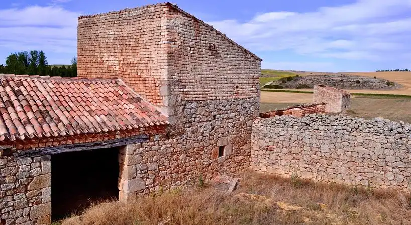 Vista exterior de Finca rústica en venta en Iglesiarrubia con Jardín privado