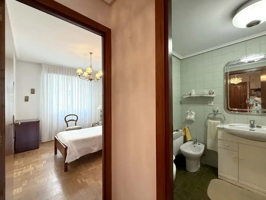 Habitación de Piso en venta en Vitoria - Gasteiz con Calefacción, Parquet y Trastero