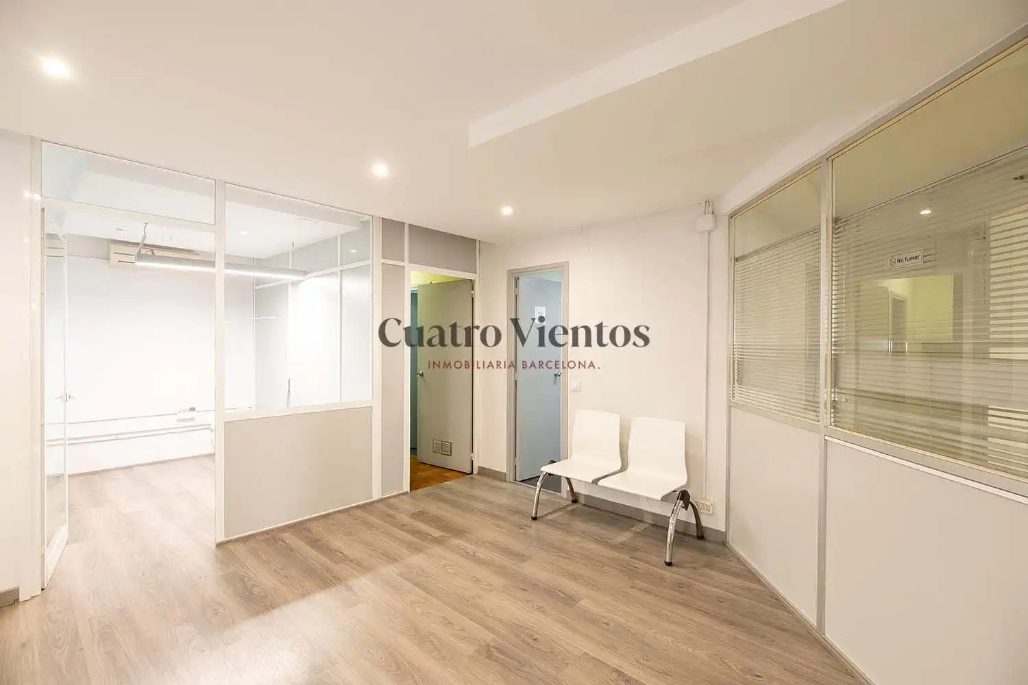 Office for sale in Barcelona  with Air Conditioner and Heating